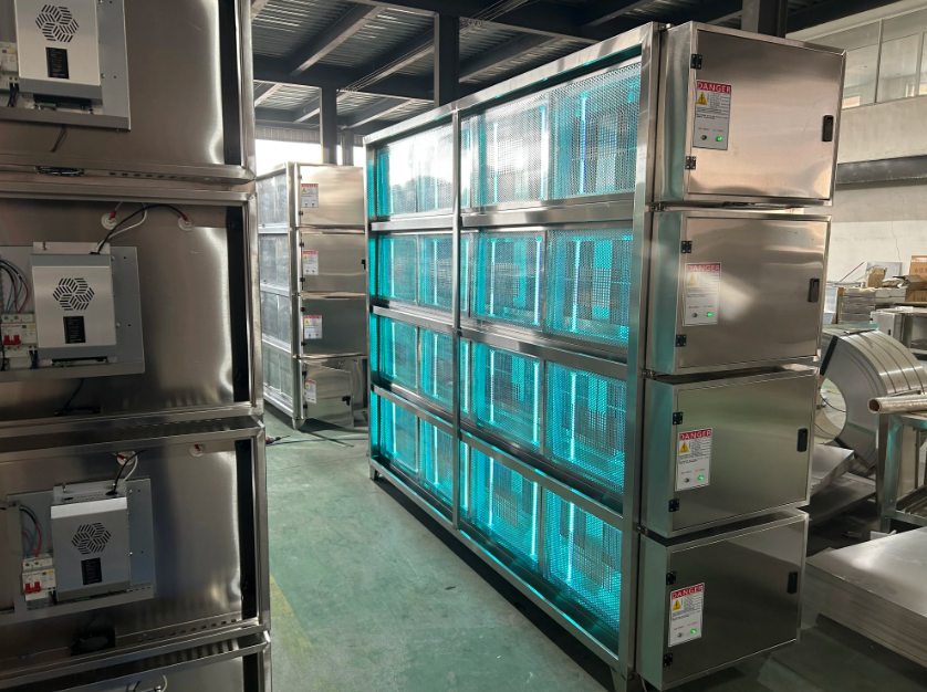 UV光解油烟净化器内部结构分解图展示灯管、催化网等组件